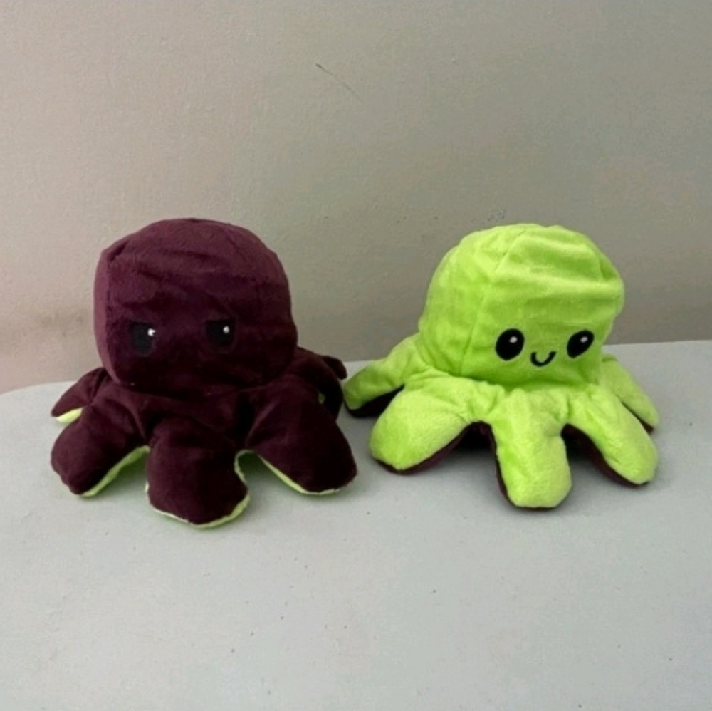 Reversible Octopus (Purple/Green)